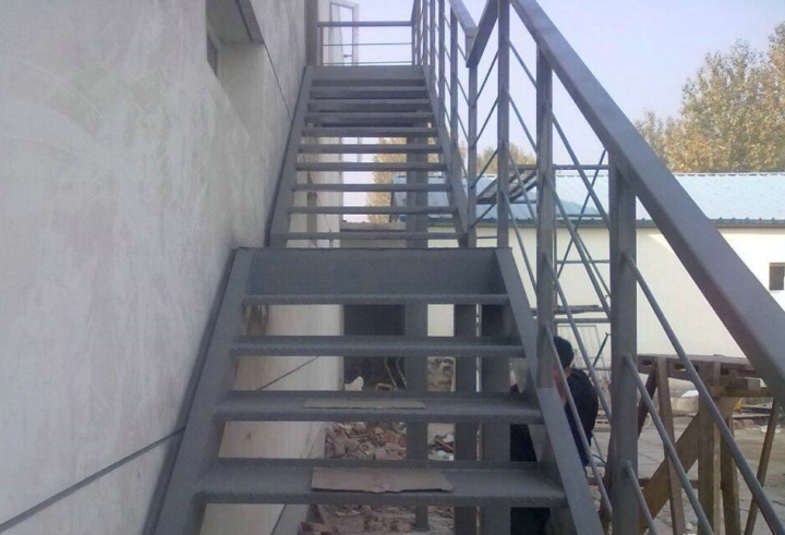 钢结构楼梯设计制作
